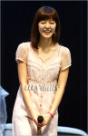 [MD포토] 미혼모 돕기 나선 탤런트 김성은의 환한 미소