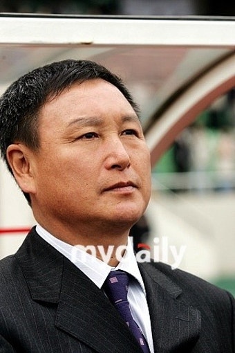 축구협회, 신임 대표팀 사령탑에 허정무 감독 선임