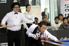 [MD포토] 데프콘, 창렬이형! 사기 당구 아니야?