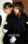 [MD포토] 거북이 금비-지이, 오빠 위패, 품에 안고