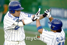 [MD포토]양신 양준혁, 2점 동점포 작렬
