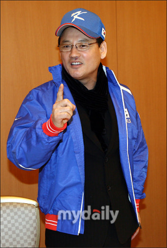 [MD포토] 유인촌 장관, '연기데뷔 야구선수로 했습니다'
