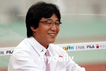 부산 황선홍 감독 