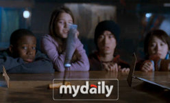 타블로 할리우드 영화 어거스트 러쉬에 1초 출연