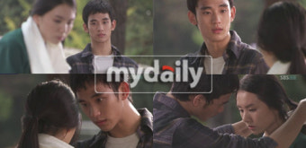 저 훈남은 누구야? ‘크리스마스…’  김수현 화제
