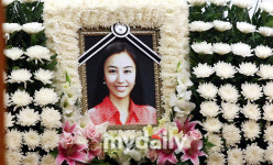 [MD포토]영정속에 웃고 있는 다모 호위무사 김민경