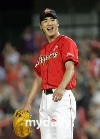 '김광현 다승 선두' SK, 한화 꺾고 선두 수성