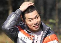 [MD포토] 유승찬 한국에서 가족과 함께 살고싶다…현역 자원입대