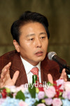 [MD포토]최일구 앵커, 긴장감은 이루 말할수 없죠