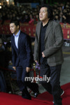 [MD포토] 이창동 감독, 아들과 함께 레드카펫 입장