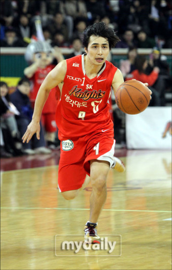 '주희정 유니폼 팔아요' KBL, 올스타전 친필 사인 유니폼 경매