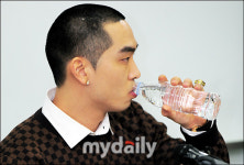 [MD포토] 크라운제이, '목이타네요'