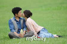 보스 지성·왕지혜, 두근두근 키스신 촬영