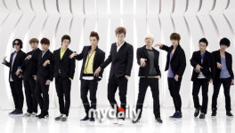 슈퍼주니어의 ‘미스터 심플’, 10만장 넘게 팔렸다