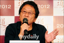 다카하시 반메이 감독, “배수빈 얼굴이 시대극에 어울려 캐스팅”[BIFF]