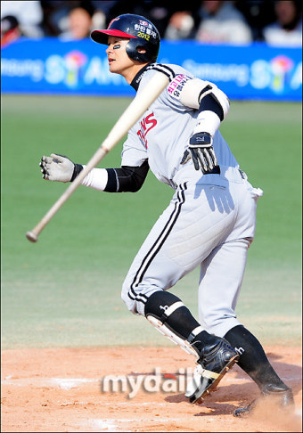 [MD포토] 심광호, '0-0 균형 내가 깼다!'