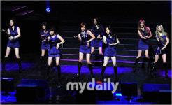 [MD포토] 티아라 신곡 데이바이데이 선보여요