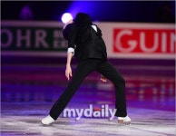 주식회사 이너바우어 | [MD포토] 김연아 '환상의 페도라 이너바우어'