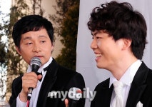 [MD화보] 김조광수, 동성연인 김승환 공개 우리 자기 잘생겼죠?