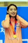 [MD포토] 금메달 목에 건 차유람 당구 여신의 미소