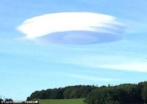 희귀 유에프오 구름 포착 진짜 UFO 아냐?