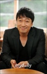 이성민, 미스코리아로 안방극장 복귀…파스타 PD·작가와 재회