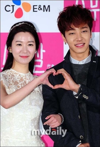[MD포토] 이다인-이기광, '스무살의 풋풋한 사랑해요~'