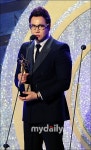 [MD포토] 더원, OST부문 상 수상
