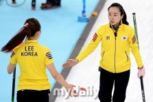 찬비야머리하자 | [MD포토] 김지선 '(이)슬비야 하이파이브 하자'
