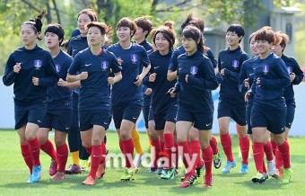 [MD포토] 여자축구대표팀 '아시안컵 우승을 향해 달린다'