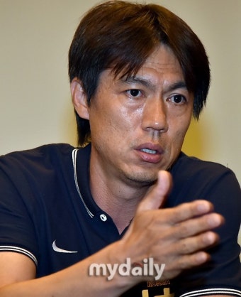 [MD포토] 홍명보 감독 '16강을 향해 앞으로'