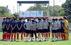 [MD포토] 태극전사 23인 전원 부상없이 첫 훈련