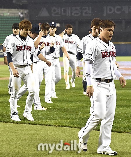두산, SSG에 5-0 콜드 승리…양의지 주역으로 중요한 승리 달성