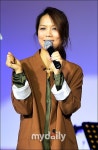 [MD포토] 가수 소향, 정동하 파이팅!