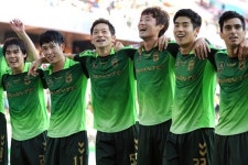 정혁 역전골 전북, 수원 꺾고 9경기 무패행진