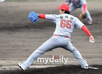 ‘김광현·윤희상 쾌투’ SK, 연습경기서 니혼햄에 역전패