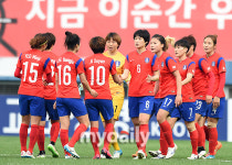 [MD포토] 여자축구대표팀 '2-0 완승, 월드컵 기대하셔도 좋아요'