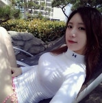 예정화, 뽀얀 피부+몸매 드러낸 초근접 수영복 인증샷