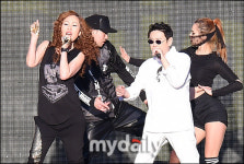 [MD포토] 철이와미애, 여전히 흥겨운 무대