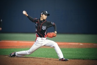 ‘프로의 벽 실감’ kt 엄상백, 짧아서 더욱 아쉬웠던 데뷔전