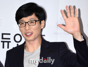 [MD포토] 유재석 '절도있는 손인사'