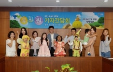 TV유치원 PD 김영만 선생님 인기, 저희도 예상 못했다