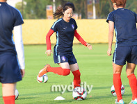 [MD포토] 이민아 연습도 심쿵 미모로