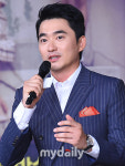 [MD포토] 이석훈 '엄친아 장남으로'