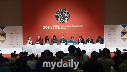 [MD포토] 제20회 부산국제영화제 개막작 