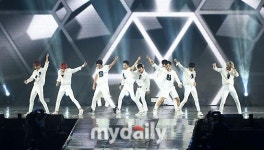 [MD포토] 엑소 고척 스카이돔 콘서트 오프닝