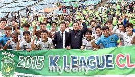 어게인 11월 8일 전북, 가슴에 4번째 별 새겼다