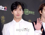 [MD포토] 씨엔블루 정용화 '점점 잘생겨지는 듯'