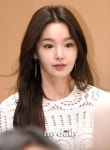 [MD화보] 나이 멈춘 남규리, 주름 하나 없이 팽팽한 피부