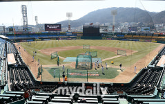 [MD포토] 한파로 취소된 야구 시범경기